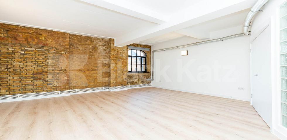 			2 Bedroom, 1 bath, 1 reception Apartment			 SPRINGFIELD HOUSE LOFTS-TYSSEN STREET, DALSTON/HAGGERSTON